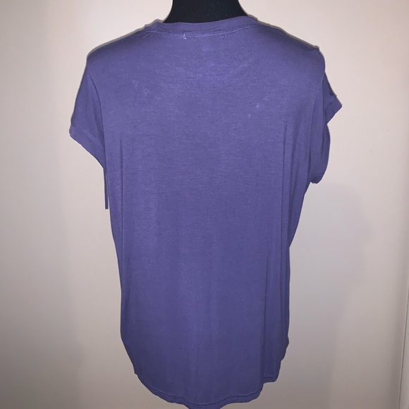 💜Beautiful Top💜 - Picture 3 of 3